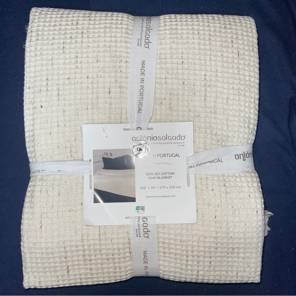 Antonio Salgado King 108x90” Oatmeal Blanket BCI Cotton Matellasse Made Portugal